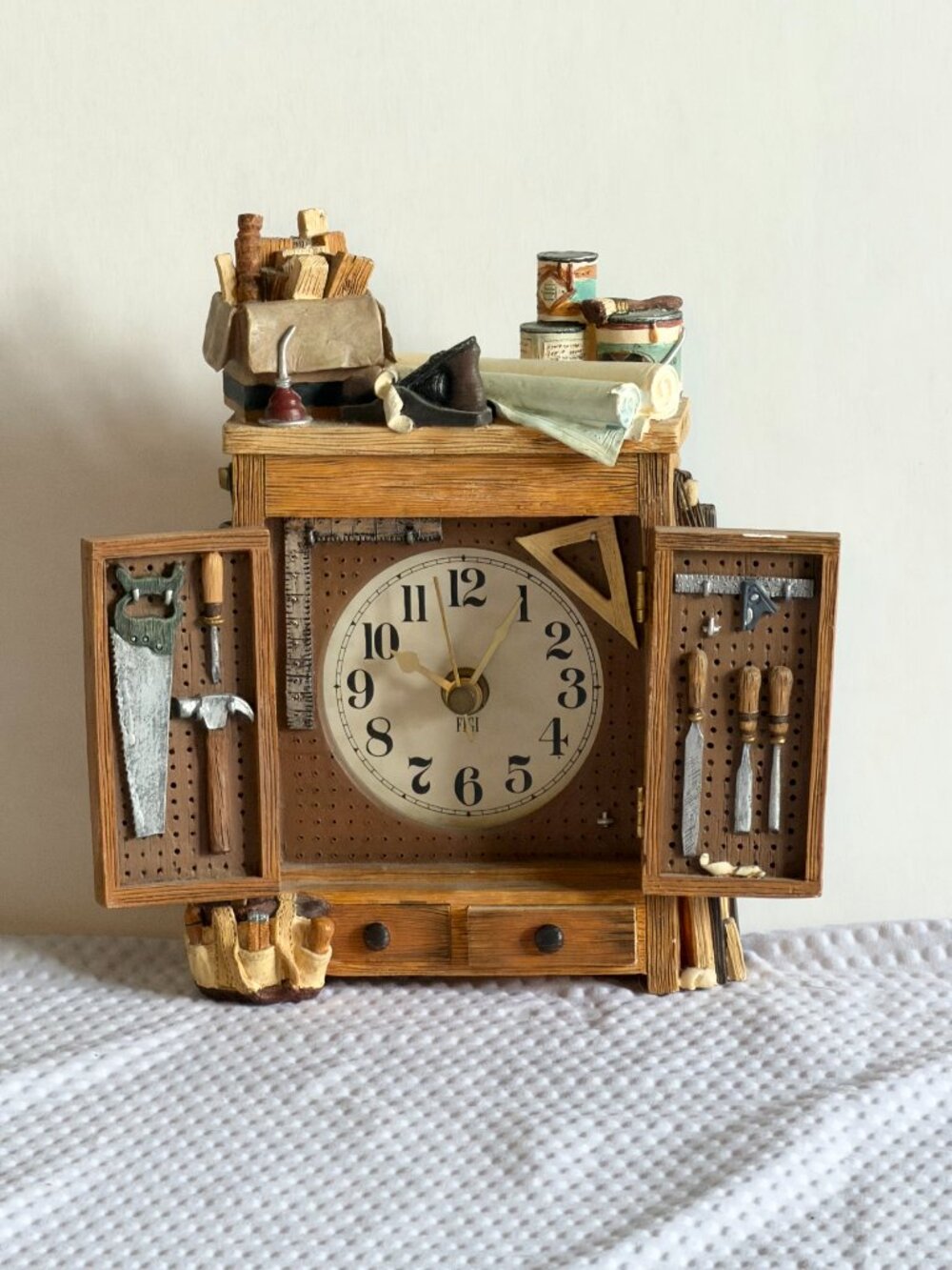 *TESTED-WORKS* Figi ‘Workshop’ Hinged Clock